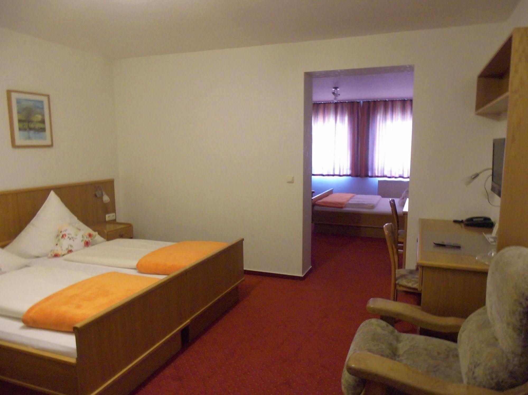 Hotel Schoos Fleringen Экстерьер фото