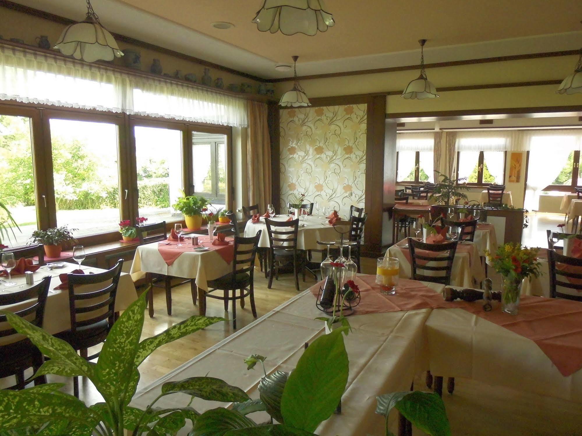 Hotel Schoos Fleringen Экстерьер фото
